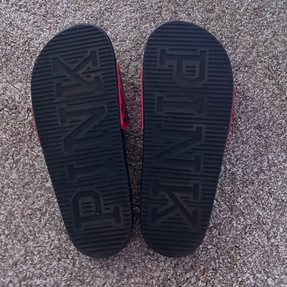 Pink slides - Picture 2 of 2